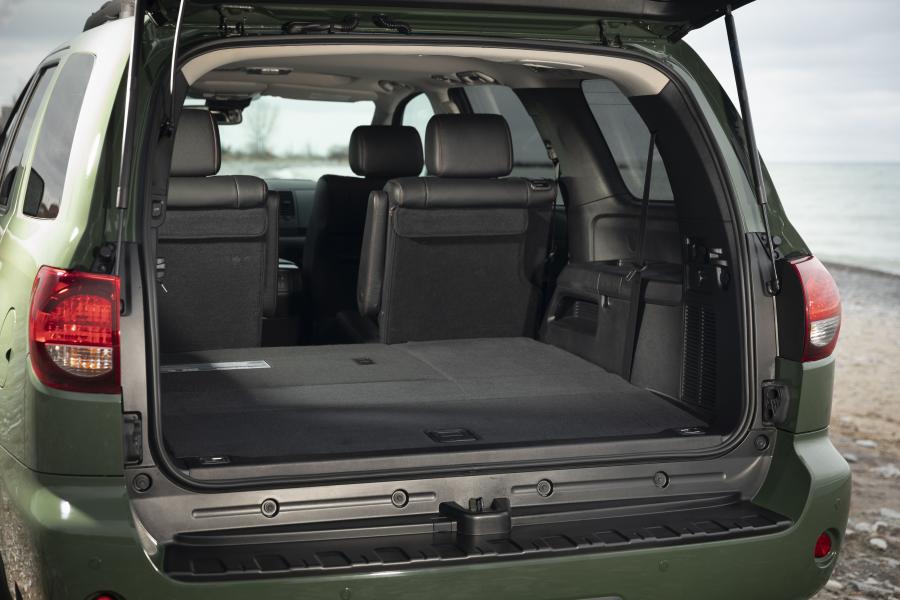 Багажник Toyota Sequoia TRD Pro 2019 года  (фото 31 из 42)